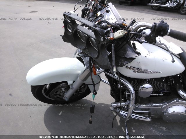 1HD1KB4138Y707523 - 2008 HARLEY-DAVIDSON FLHX WHITE photo 5