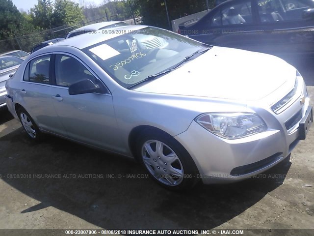 1G1ZB5EBXAF246425 - 2010 CHEVROLET MALIBU LS Gümüş foto 1