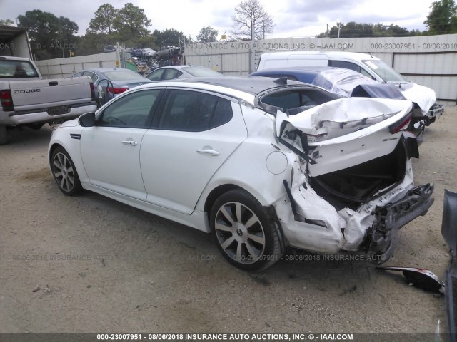 KNAGR4A67B5129533 - 2011 KIA OPTIMA SX WHITE photo 3