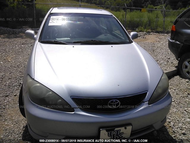 4T1BE32K15U565427 - 2005 TOYOTA CAMRY LE/XLE/SE SILVER photo 6