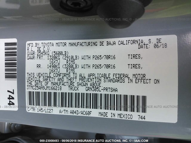 3TMCZ5AN9JM166218 - 2018 TOYOTA TACOMA DBL CAB/SR/TRDSPT/OR/PRO ვერცხლისფერი ფოტო 9