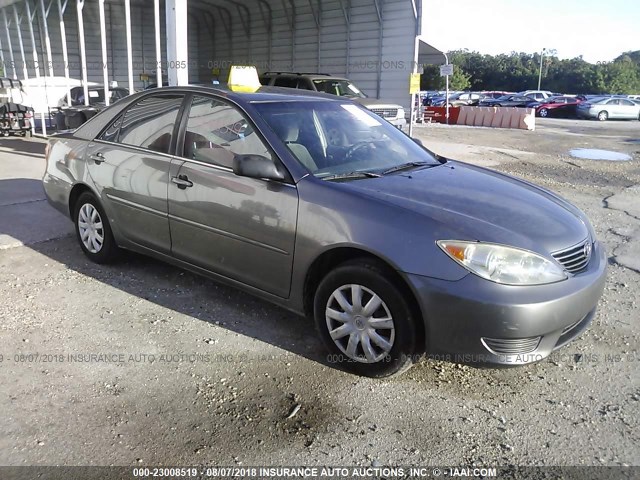 4T1BE32K95U603938 - 2005 TOYOTA CAMRY LE/XLE/SE Сұр фото 1