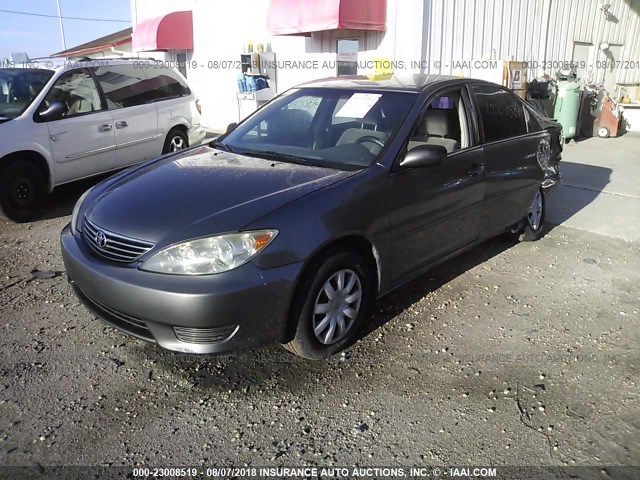 4T1BE32K95U603938 - 2005 TOYOTA CAMRY LE/XLE/SE Сұр фото 2