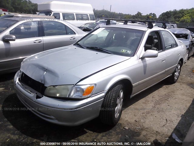 4T1BF22K3YU096403 - 2000 TOYOTA CAMRY LE/XLE SILVER photo 2