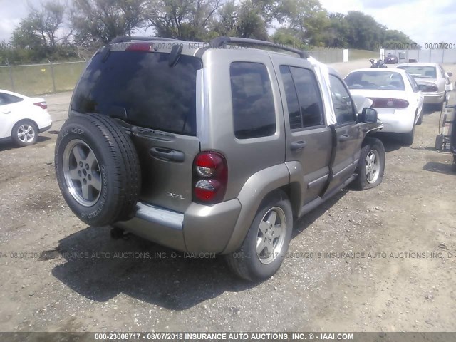 1J4GL38K05W671437 - 2005 JEEP LIBERTY RENEGADE GOLD photo 4