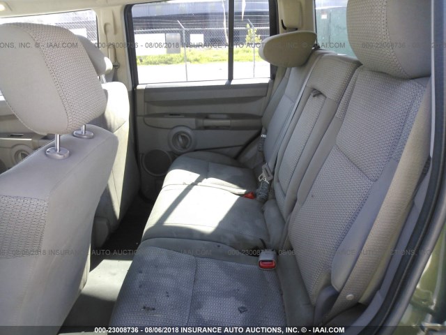 1J8HG48P27C577816 - 2007 JEEP COMMANDER GREEN photo 8