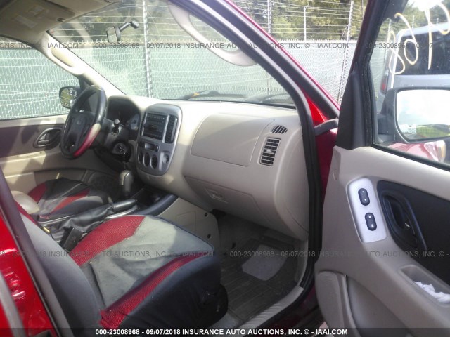 1FMYU03107KB68694 - 2007 FORD ESCAPE XLT RED photo 5