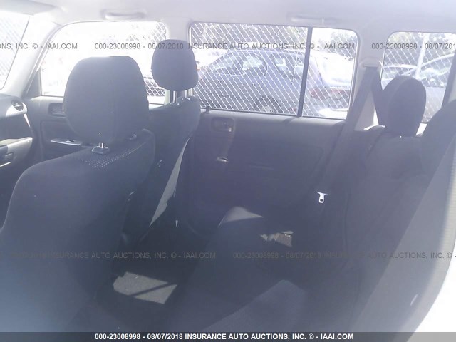 JTLKT324640154000 - 2004 TOYOTA SCION XB WHITE photo 8