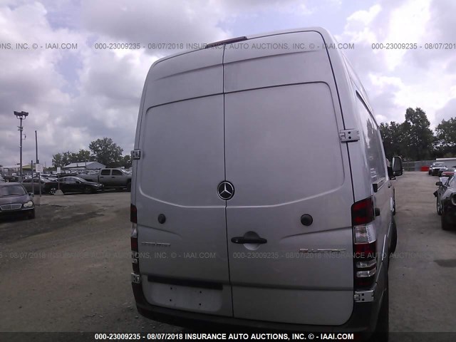 WD3PE7DD2GP225179 - 2016 MERCEDES-BENZ SPRINTER 2500 SILVER photo 8