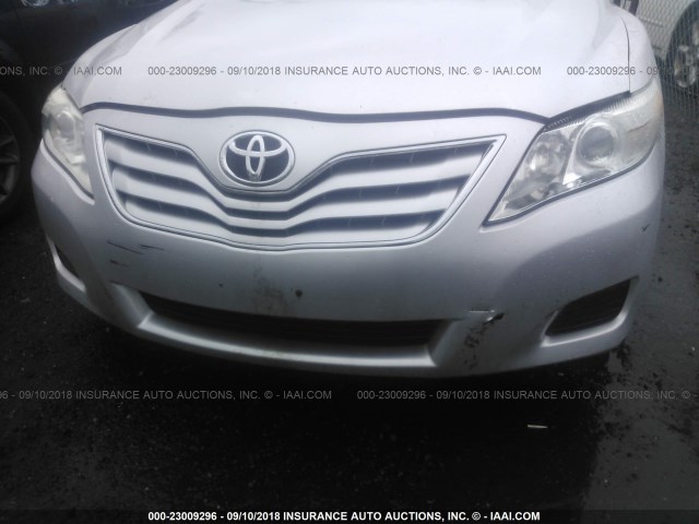 4T4BF3EK8BR148400 - 2011 TOYOTA CAMRY SE/LE/XLE SILVER photo 6