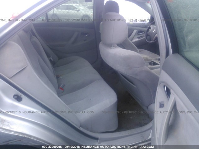 4T4BF3EK8BR148400 - 2011 TOYOTA CAMRY SE/LE/XLE SILVER photo 8