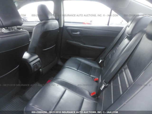 4T1BF1FK8GU529779 - 2016 TOYOTA CAMRY LE/XLE/SE/XSE 黑色 照片 8
