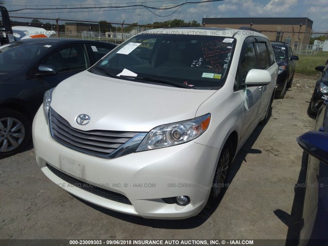 5TDYK3DC4FS645372 - 2015 TOYOTA SIENNA XLE/LIMITED WHITE photo 2