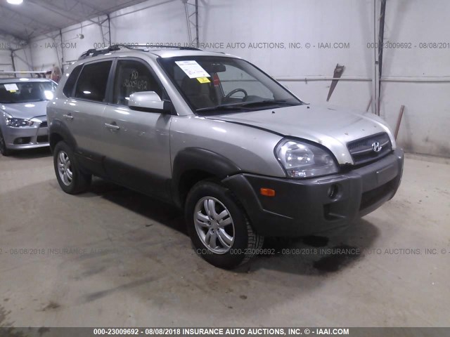 KM8JN72D07U544611 - 2007 HYUNDAI TUCSON SE/LIMITED SILVER photo 1