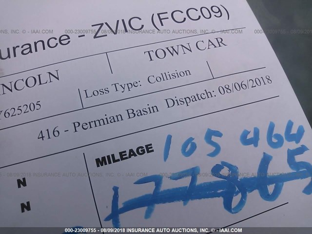 1LNHM81W43Y625205 - 2003 LINCOLN TOWN CAR EXECUTIVE WHITE photo 7