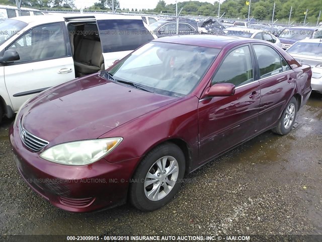 4T1BF30K15U109637 - 2005 TOYOTA CAMRY LE/XLE/SE Tünd qırmızı foto 2