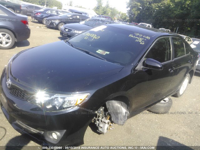 4T1BF1FK6EU842911 - 2014 TOYOTA CAMRY L/SE/LE/XLE 黑色 照片 2