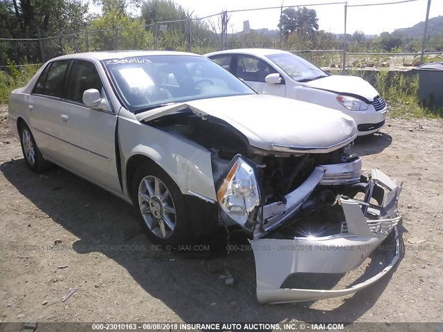 1G6KD5E66BU142729 - 2011 CADILLAC DTS LUXURY COLLECTION WHITE photo 1