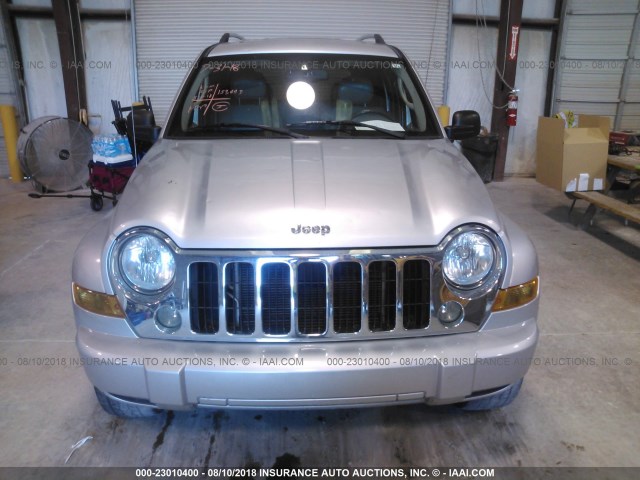 1J4GK58KX5W502900 - 2005 JEEP LIBERTY LIMITED SILVER photo 6