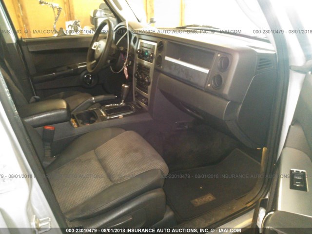 1J8HH48K39C550340 - 2009 JEEP COMMANDER SPORT ვერცხლისფერი ფოტო 5