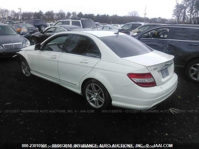 WDDGF56X98F052515 - 2008 MERCEDES-BENZ C 350 WHITE photo 3