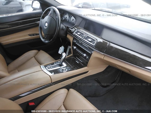 WBAKX8C56BC198091 - 2011 BMW 750 LI WHITE photo 5