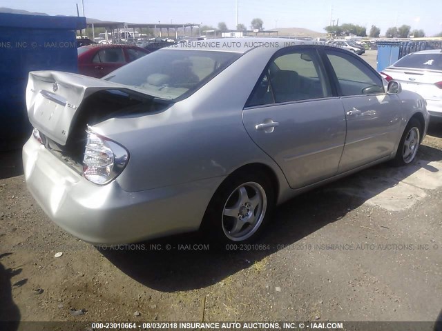 4T1BF30K04U573940 - 2004 TOYOTA CAMRY LE/XLE/SE Gümüş foto 4
