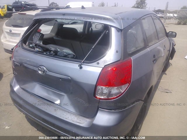 2T1KR32E54C180600 - 2004 TOYOTA COROLLA MATRIX XR Light Blue photo 4