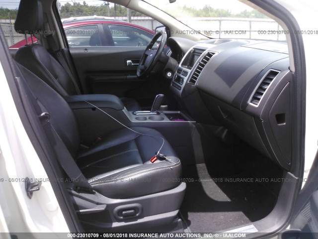 2FMDK39C78BA85788 - 2008 FORD EDGE LIMITED CREAM photo 5