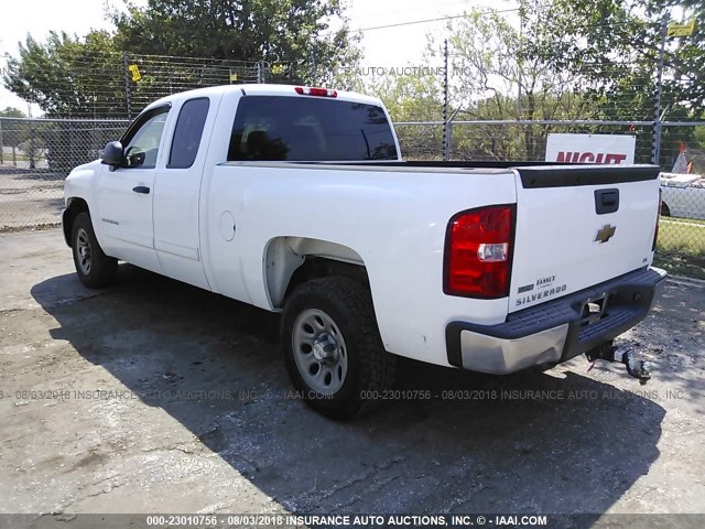 1GCRCREA3BZ192503 - 2011 CHEVROLET SILVERADO C1500  LS WHITE photo 3