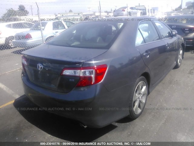 4T1BF1FK1EU395274 - 2014 TOYOTA CAMRY L/SE/LE/XLE 灰色 照片 4