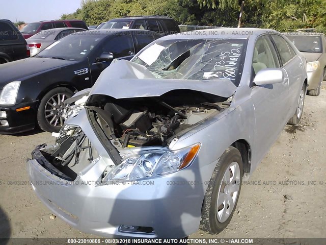 4T1BE46K87U064568 - 2007 TOYOTA CAMRY NEW GENERAT CE/LE/XLE/SE SILVER photo 2