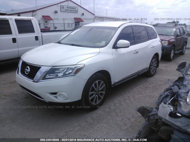 5N1AR2MN5EC616810 - 2014 NISSAN PATHFINDER S/SV/SL/PLATINUM WHITE photo 2