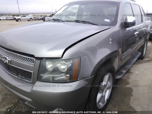 3GNEC12008G141505 - 2008 CHEVROLET AVALANCHE C1500 GRAY photo 6