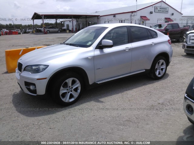 5UXFG2C58CL779660 - 2012 BMW X6 XDRIVE35I SILVER photo 2
