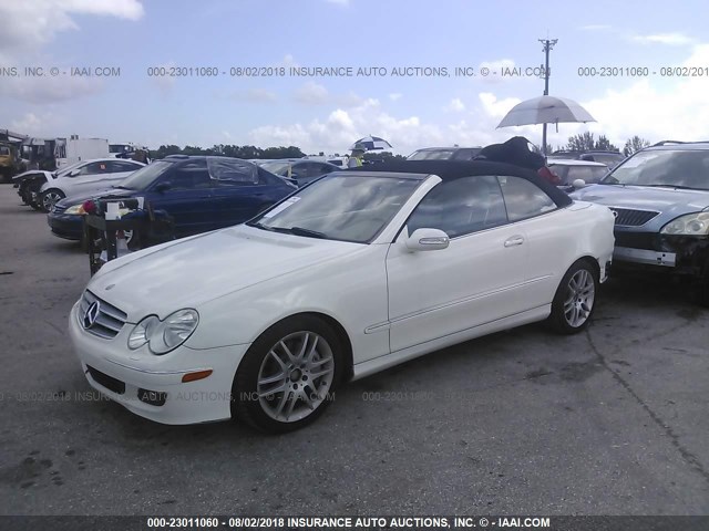 WDBTK56F78T095603 - 2008 MERCEDES-BENZ CLK 350 WHITE photo 2