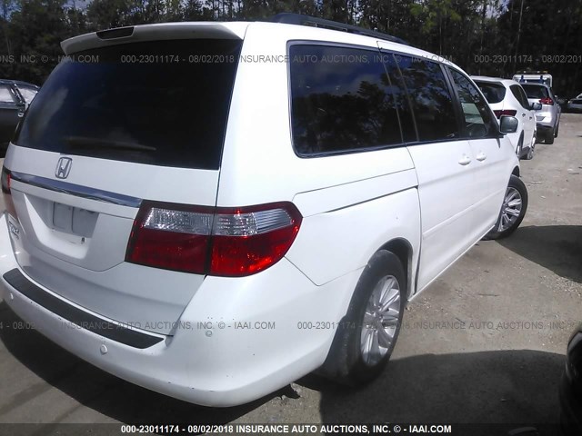 5FNRL388X6B119632 - 2006 HONDA ODYSSEY TOURING WHITE photo 4