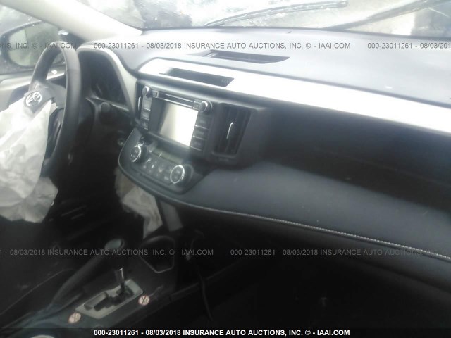 2T3RFREV7JW704529 - 2018 TOYOTA RAV4 ADVENTURE/XLE 紫色 照片 5