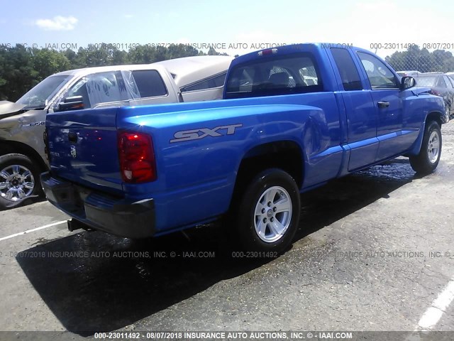 1D7HE32K98S536696 - 2008 DODGE DAKOTA SXT BLUE photo 4