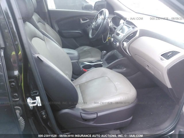 KM8JU3AC8CU467162 - 2012 HYUNDAI TUCSON GLS/LIMITED 黑色 照片 5