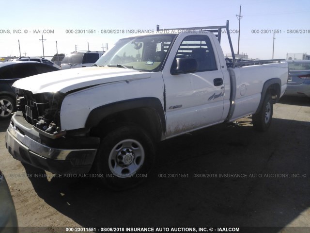 1GCGC24U54Z160102 - 2004 CHEVROLET SILVERADO C2500 WHITE photo 2