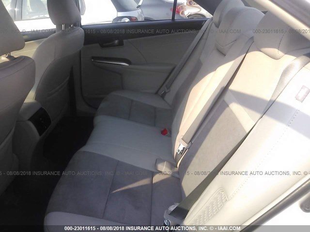 4T1BD1FK8EU109300 - 2014 TOYOTA CAMRY HYBRID/LE/XLE 银色 照片 8