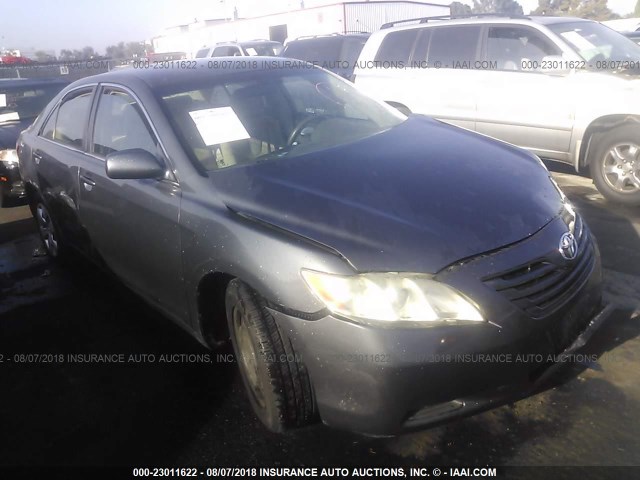4T1BE46KX7U518867 - 2007 TOYOTA CAMRY NEW GENERAT CE/LE/XLE/SE GRAY photo 1