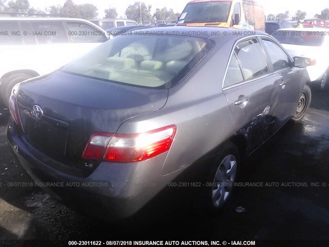 4T1BE46KX7U518867 - 2007 TOYOTA CAMRY NEW GENERAT CE/LE/XLE/SE GRAY photo 4