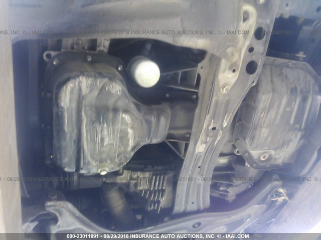 2T1LR32E64C310677 - 2004 TOYOTA COROLLA MATRIX XR BLUE photo 6