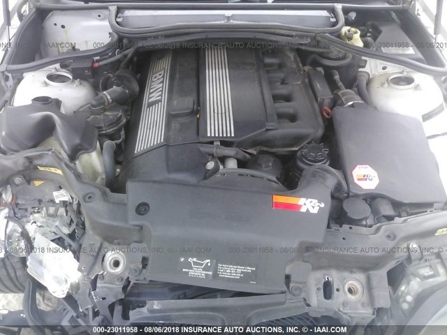 WBAEV33435KX11286 - 2005 BMW 325 I SILVER photo 10