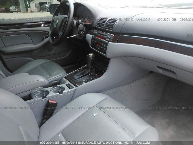 WBAEV33435KX11286 - 2005 BMW 325 I SILVER photo 5