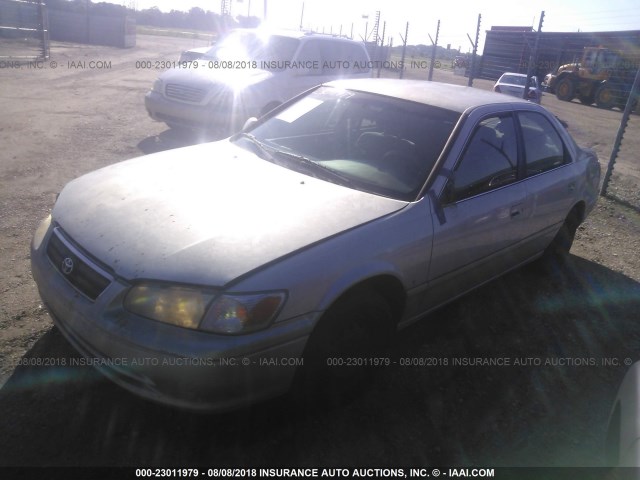 4T1BG22K2YU666341 - 2000 TOYOTA CAMRY CE/LE/XLE 银色 照片 2