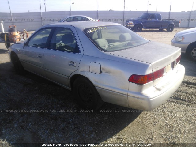 4T1BG22K2YU666341 - 2000 TOYOTA CAMRY CE/LE/XLE 银色 照片 3