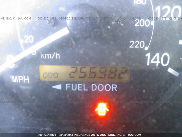 4T1BG22K2YU666341 - 2000 TOYOTA CAMRY CE/LE/XLE 银色 照片 7